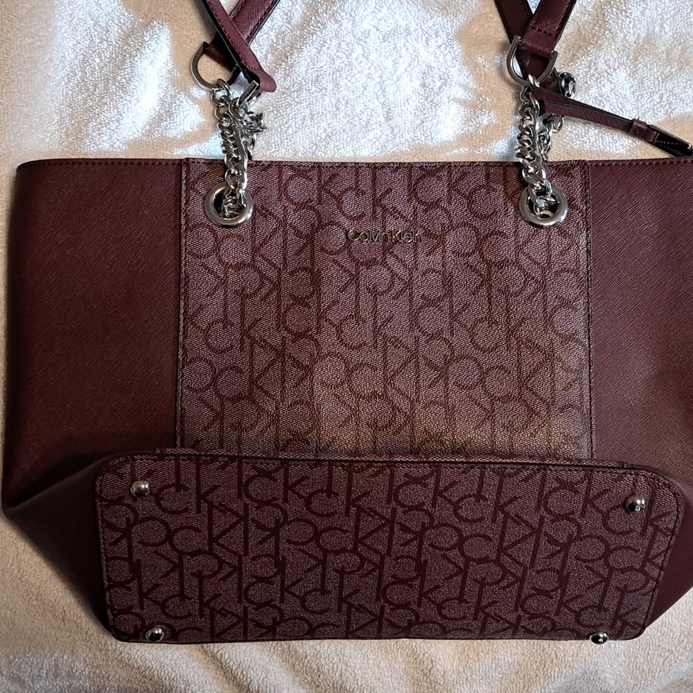 CALVIN KLEIN purse burgundy